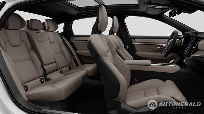 S90 런치 에디션 50대 한정 판매 (볼보자동차)