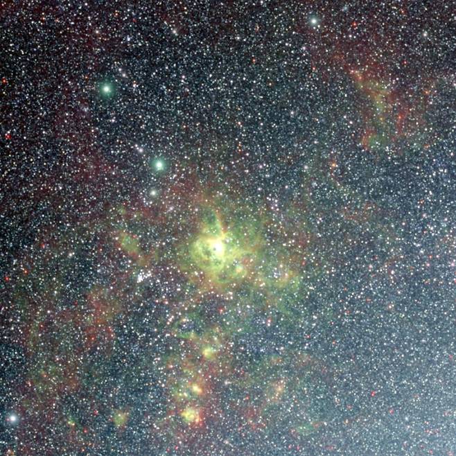 타란툴라 성운(Tarantula Nebula). 한국천문연구원