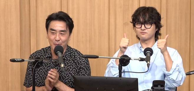 왼쪽부터 류승룡 양세종/SBS 파워 FM ‘두시탈출 컬투쇼’