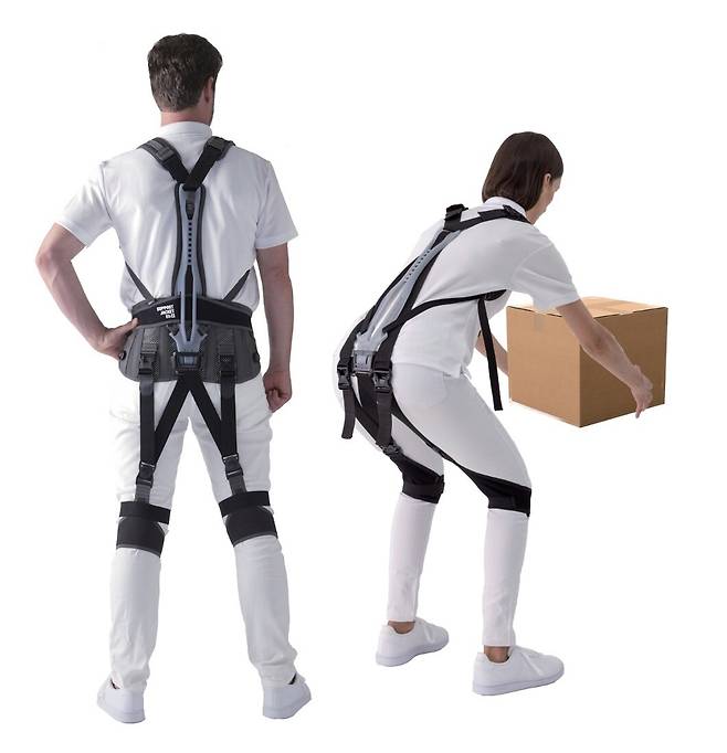 피지오컴퍼니 ‘서포트 자켓’&nbsp;착용 모습. 피지오컴퍼니 제공