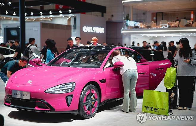 지난 4월 열린 상하이 모터쇼 현장 [EPA=연합뉴스 자료사진]