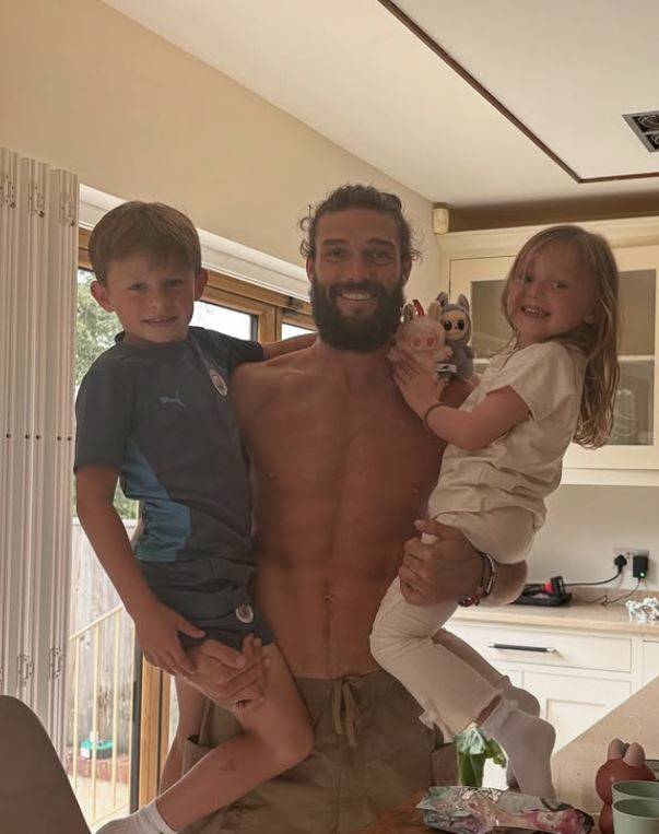 출처=앤디 캐롤 SNS