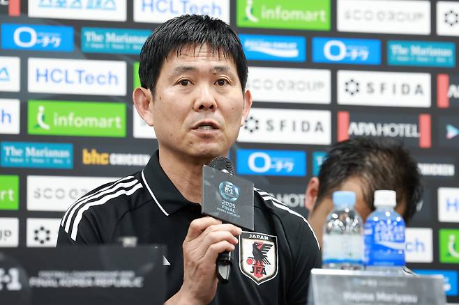 모리야스 하지메 일본 축구 대표팀 감독이 지난 6일 경기 용인 미르스타디움에서 열린 동아시안컵 기자회견에서 취재진 질문에 답하고 있다./뉴시스