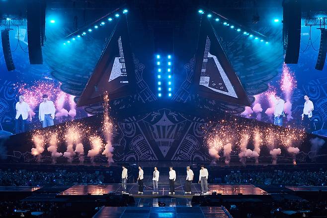 Boy band Riize performs during its first solo concert tour, “Riize Loud,” on July 6 at the KSPO Dome in southern Seoul. [SM ENTERTAINMENT]