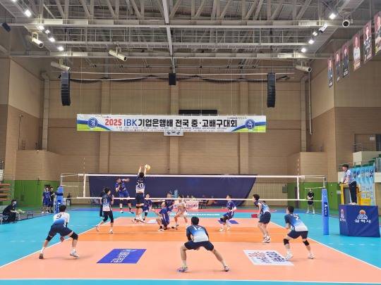8일 인하부고-송림고 경기 [한국중고배구연맹 제공]