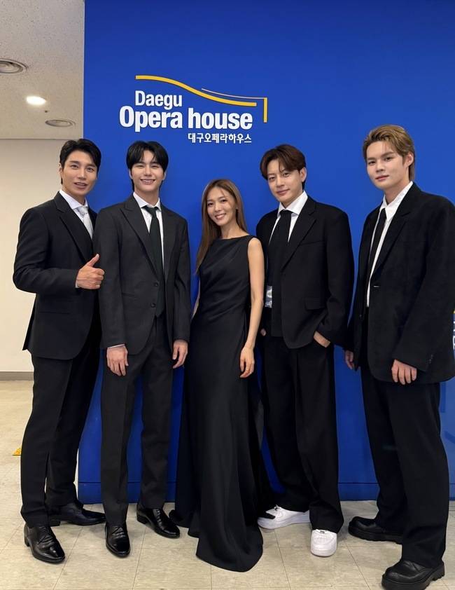 DIMF, 아트원컴퍼니