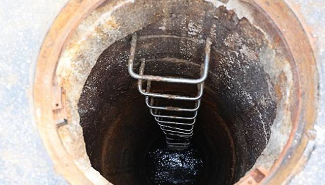 사고가 발생한 인천 계양구 병방동 맨홀. 연합뉴스