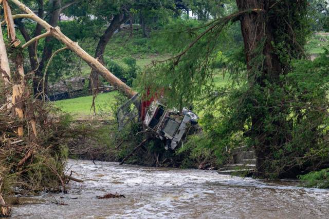 미국 텍사스 헌트에 폭우가 휩쓸고 간 자리. AP 연합뉴스