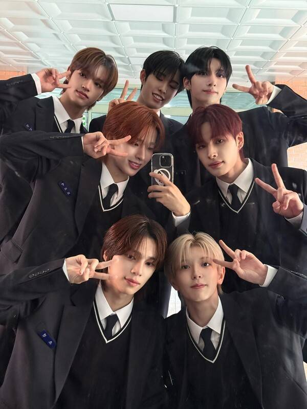 넥스지는 6월 27일 일본 대표 음악 프로그램 엠스테에 출연하는 성과를 거뒀다. 넥스지는 일본인 6명과 한국인 1명의 다국적 멤버로 이뤄져 있다. 사진=JYP엔터테인먼트