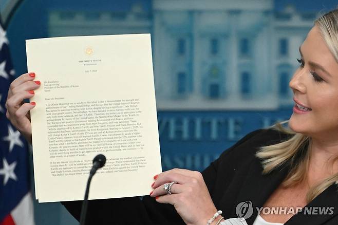 이재명 대통령에게 보낸 상호관세 서한 [AFP=연합뉴스 자료사진. 재판매 및 DB 금지]