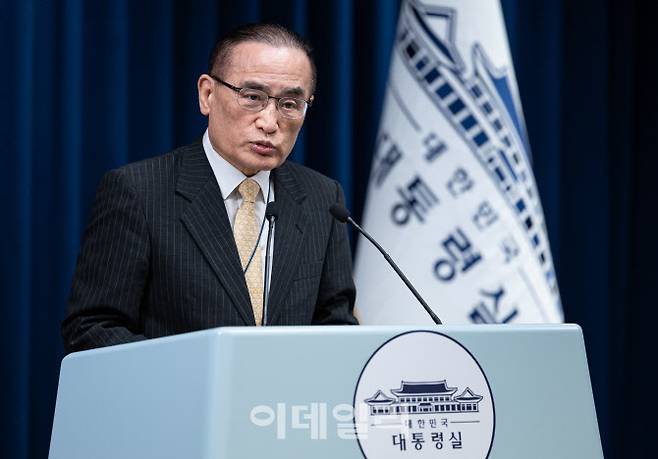 위성락 국가안보실장이 9일 서울 용산 대통령실 청사에서 관세협상 및 방위비 관련 브리핑을 하고 있다.(사진=뉴스1)