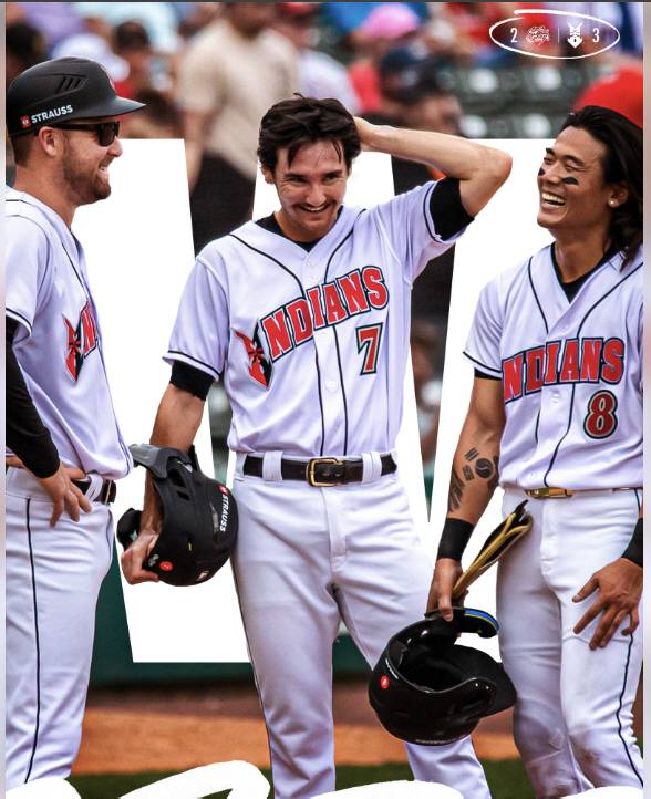 피츠버그 산하 트리플A 인디애나폴리스 소속의 배지환(맨 오른쪽)이 동료들과 환하게 웃고 있다.  

사진=인디애나폴리스 공식 SNS캡쳐