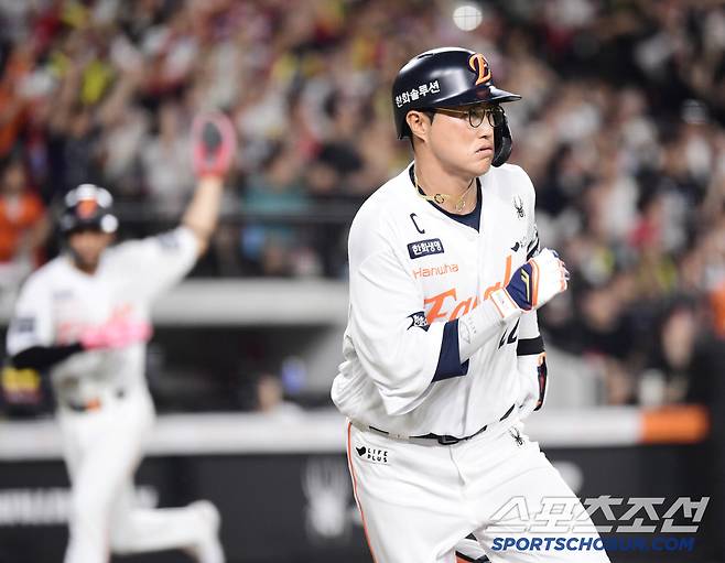 9일 대전 한화생명 볼파크에서 열린 한화와 KIA의 경기. 5회말 2사 2, 3루. 2타점 적시타 날린 한화 채은성. 대전=송정헌 기자songs@sportschosun.com/2025.07.09/