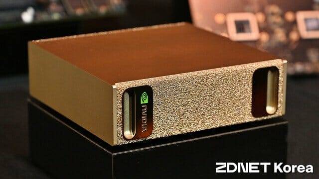 엔비디아 GB10 탑재 개인용 AI 워크스테이션 'DGX 스파크'. (사진=지디넷코리아)