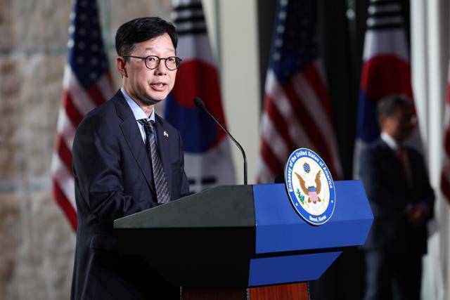 박윤주 외교부 1차관이 2일 오후 서울 용산구 그랜드 하얏트 호텔 그랜드 볼룸에서 열린 미국 독립기념일 행사에서 축사를 하고 있다. 사진공동취재단