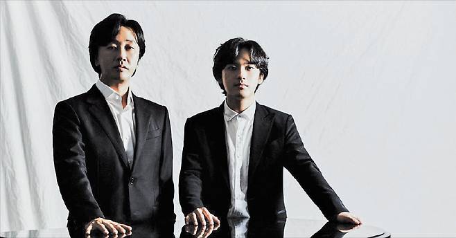 사제지간인 피아니스트 손민수(왼쪽)와 임윤찬이 오는 12일부터 듀오 리사이틀을 연다.  목프로덕션 제공