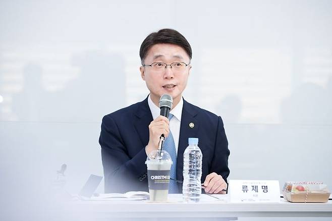 [서울=뉴시스] 류제명 과기정통부 2차관이 첫 현장행보로 한국인공지능·소프트웨어산업협회(KOSA)를 방문했다. (사진=과기정통부 제공) *재판매 및 DB 금지