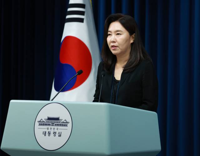 ▲강유정 대통령실 대변인이 9일 서울 용산 대통령실 청사에서 이재명 대통령의 국무조정실 1·2차장 인선을 발표하고 있다. ⓒ연합뉴스