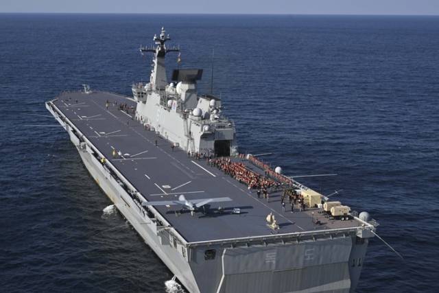 고정익 무인기 독도함 이륙 전투실험 모습. 사진 제공=해군