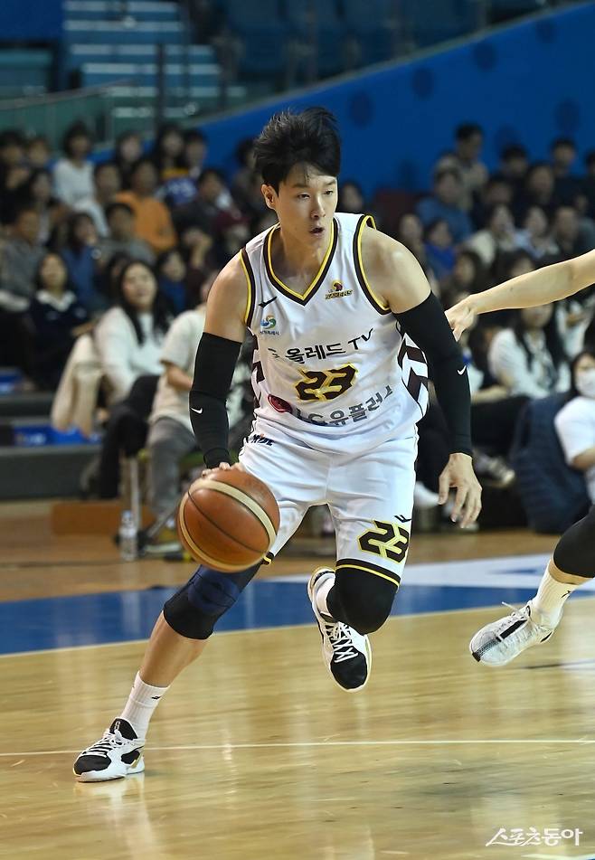 LG는 전성현의 트레이드를 이미 추진하고 있는 것으로 알려지고 있다. 스포츠동아DB