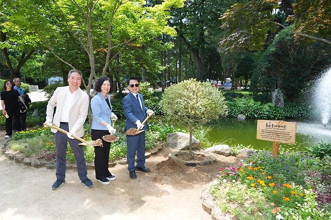 남이섬 '봄내 플라워가든' 행사 [춘천시 제공.재판매 및 DB 금지]