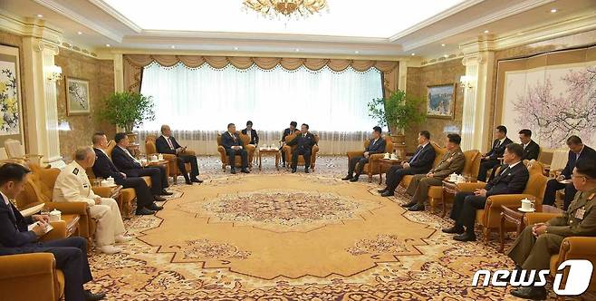 (평양 노동신문=뉴스1) = 지난 2021년 열린 북중우호조약 체결 기념 연회 [국내에서만 사용가능. 재배포 금지. DB 금지. For Use Only in the Republic of Korea. Redistribution Prohibited] rodongphoto@news1.kr