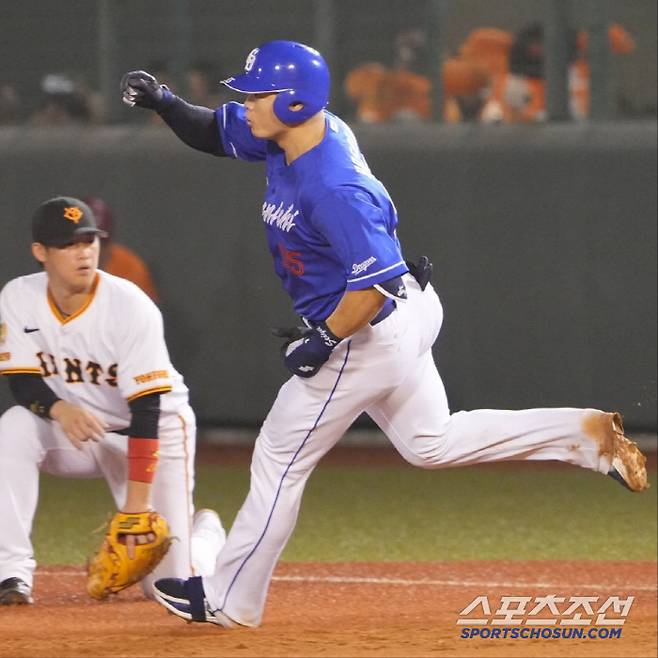 주니치의 주포 호소카와는 3점 홈런으로 옛 팀 동료 마르티네스를 2경기 연속 패전으로 몰아넣었다. 사진캡처=주니치 드래곤즈 SNS