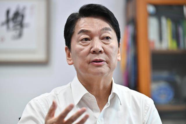 9일 국회 의원회관에서 안철수 국민의힘 의원이 본보와 인터뷰하고 있다. 정다빈 기자