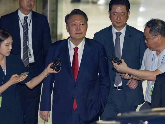 thumb/R658x0.q70/?fname=https://t1.daumcdn.net/news/202507/10/joongang/20250710173108695yvak.jpg