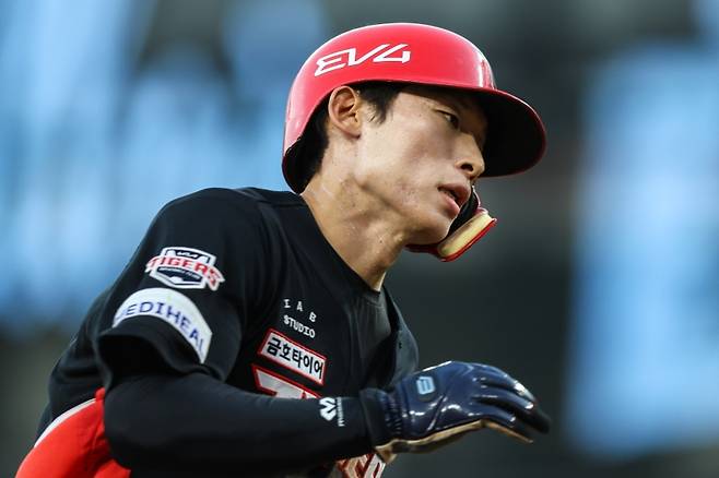 ▲ 주루하는 김호령 [KIA 타이거즈]