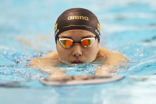 물살 가르는 김우민. 사진[연합뉴스]