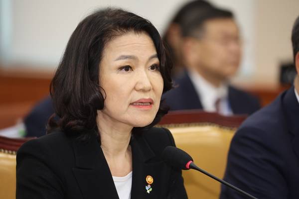 ▲이진숙 방송통신위원장이 지난달 27일 국회 과방위 전체회의에서 질의에 답하고 있다. ⓒ연합뉴스