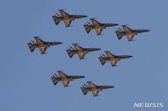 공군 특수비행팀 블랙이글스./사진=뉴시스