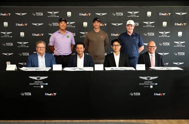 제네시스가 스코티시 오픈 후원 계약을 연장했다. 사진은 계약식에 참석했던 릭 앤더슨(왼쪽부터) PGA 투어 최고 커머셜 책임자, 안병훈 PGA 투어 선수, 호세 무뇨스 현대차 사장, 아담 스콧 PGA 투어 선수, 송민규 제네시스사업본부장(부사장), 로버트 매킨타이어 DP 월드투어 선수, 가이 키닝스 DP 월드투어 최고경영자. /사진=현대차그룹