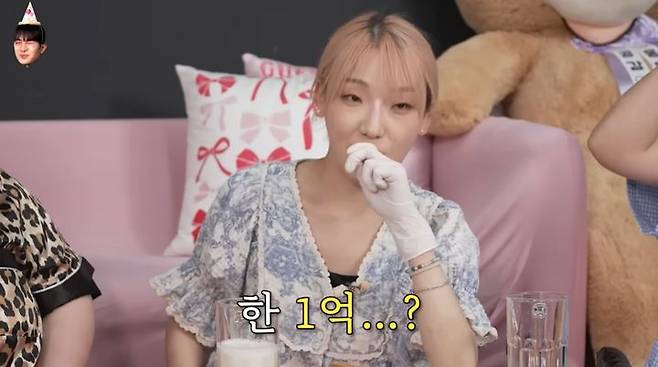 [서울=뉴시스] 히밥. (사진=유튜브 예능 '파자매 파티' 캡처) 2025.07.10. photo@newsis.com *재판매 및 DB 금지