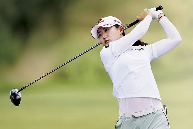 KPMG 위민스 PGA 챔피언십 3R에서 드라이버샷을 날리는 황유민. 게티이미지코리아