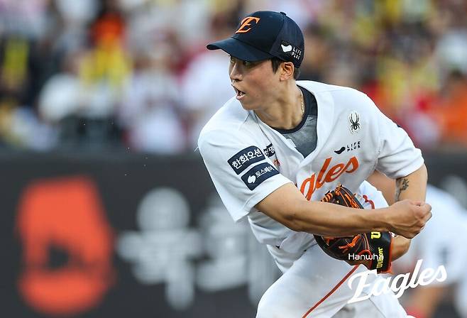 ▲ 9일 대전 KIA전에서도 부진하며 끝내 전반기를 1승으로 마친 엄상백 ⓒ한화이글스