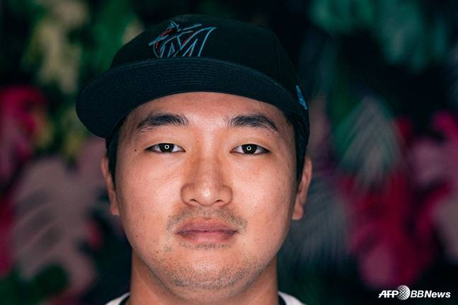 2025시즌을 앞두고 마이애미 유니폼을 입고 프로필 사진을 촬영한 고우석의 모습. /AFPBBNews=뉴스1