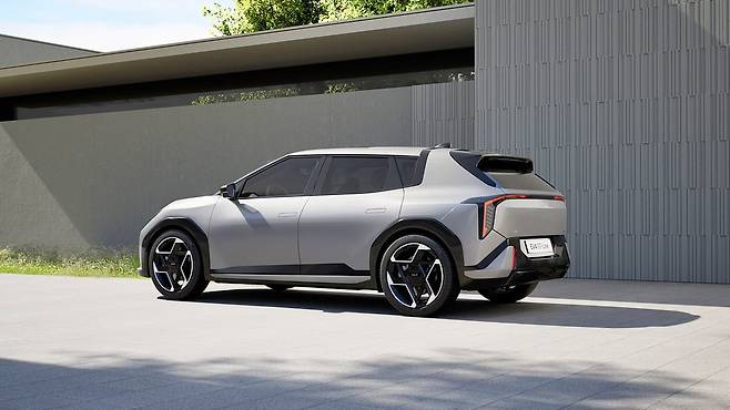 기아 EV4 해치백