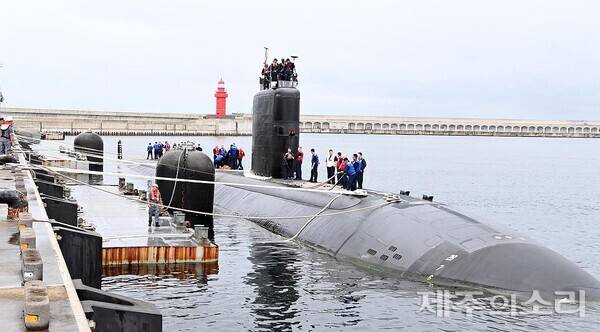 제주해군기지에 입항한 핵추진잠수함 아나폴리스함 ⓒ제주의소리 자료사진