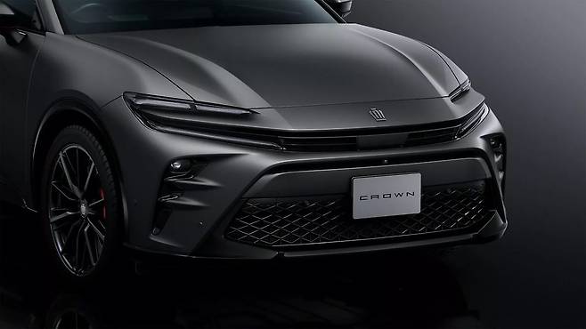 토요타 크라운 스포츠