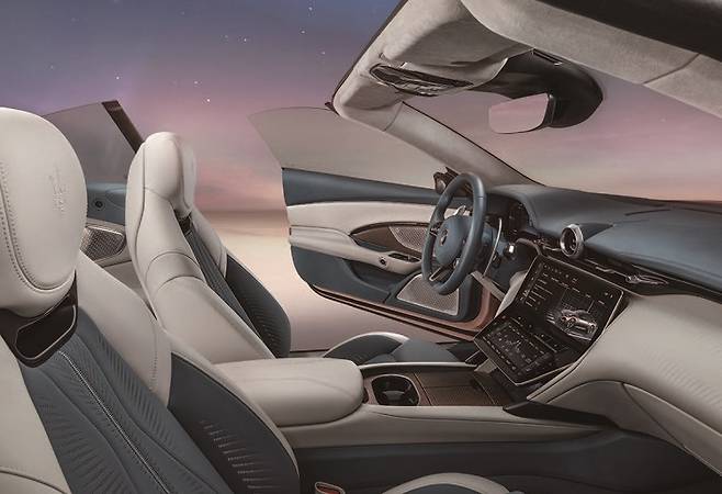 마세라티 그란카브리오 폴고레 내부. / 사진 마세라티