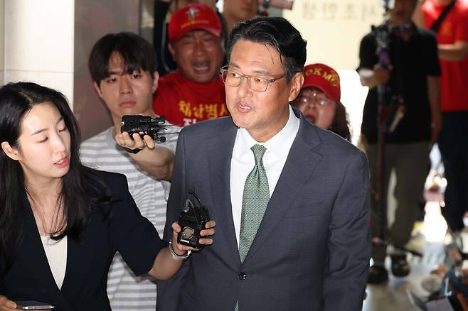 김태효 전 국가안보실1차장이 11일 호후 서울 서초구 채상병특검 사무실로 출석하고 있다. 정용일 선임기자 yongil@hani.co.kr