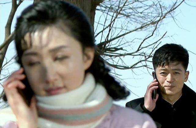 조선중앙TV 드라마 '백학벌의 새봄' 속 연인인 경미와 영덕이 대화하고 있다. 조선중앙TV 캡처