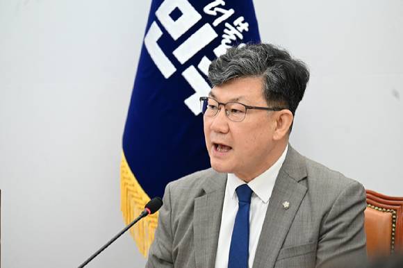 국회 정무위원회 소속 더불어민주당 김남근 의원이 자기주식에 대한 소각 의무를 담은 상법 개정안을 10일 대표발의했다.