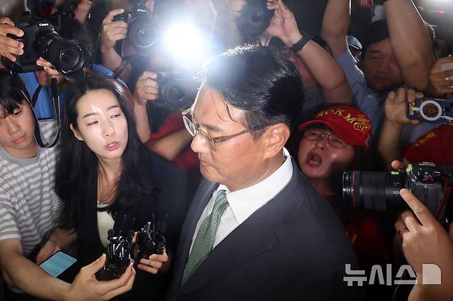 [서울=뉴시스] 조성우 기자 = 김태효 전 국가안보실 1차장이 11일 오후 서울 서초구 순직 해병 특별검사팀 사무실로 출석하고 있다. 2025.07.11. xconfind@newsis.com