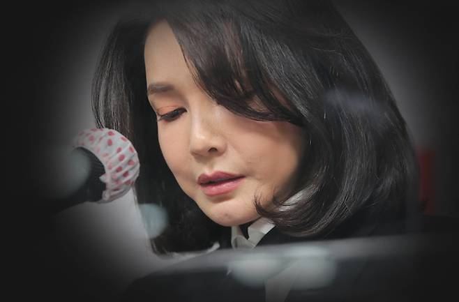 도이치모터스 주가조작 의혹과 디올백 수수 의혹 등으로 특검 수사를 받게 된 윤석열 전 대통령의 배우자 김건희 여사 ⓒ시사저널 양선영 디자이너·연합뉴스