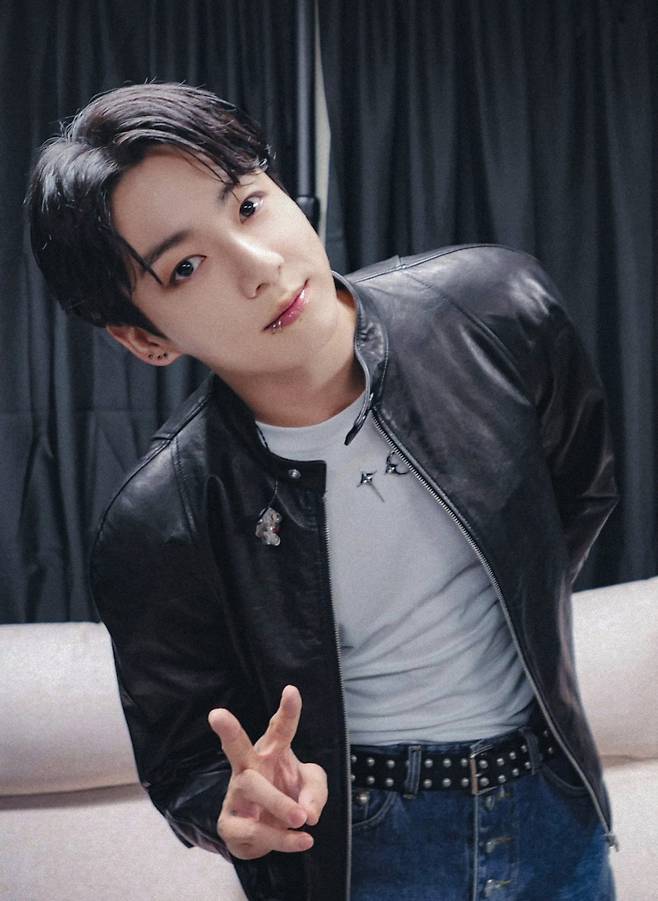 "정말 좋아해요! 연락주세요" 방탄소년단 정국에 푹 빠진 스웨덴 스타