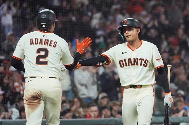 미국 샌프란시스코 지역 매체 NBC스포츠 베이 에어리어가 샌프란시스코 자이언츠 외야수 이정후의 부진 장기화에 대해 우려를 나타냈다. 슬럼프가 끝났다는 기대감이 지나치게 낙관적인 판단이었다고 전하기도 했다. AP 연합뉴스