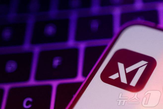 일론 머스크의 인공지능(AI) 스타트업 'xAI' 로고. 2025.7.12. ⓒ 로이터=뉴스1